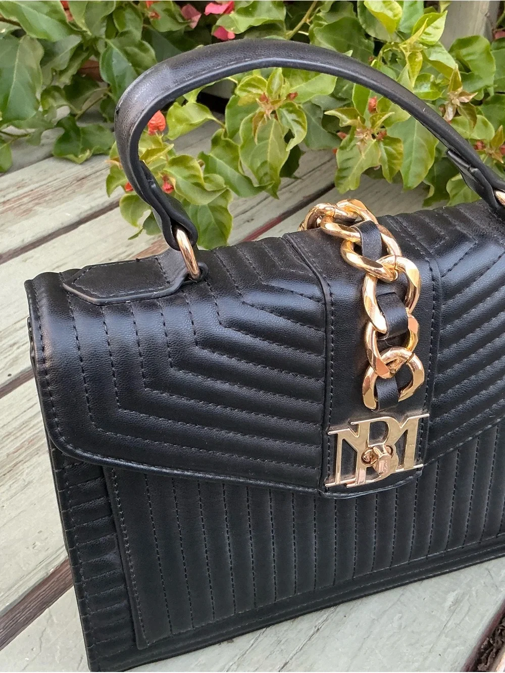 Badgley Mischka Handbag/Purse Soft Black Leather Diamond Quilted Flap Black/Gold